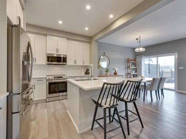 5158 Lark Cres NW, Edmonton, AB T5S 0P2