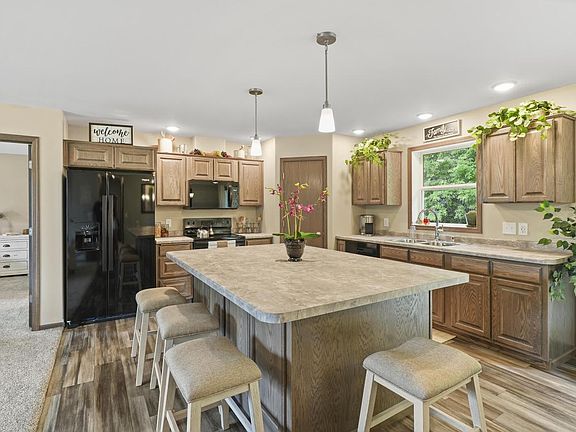5th image of 1296 E Bluff ROAD