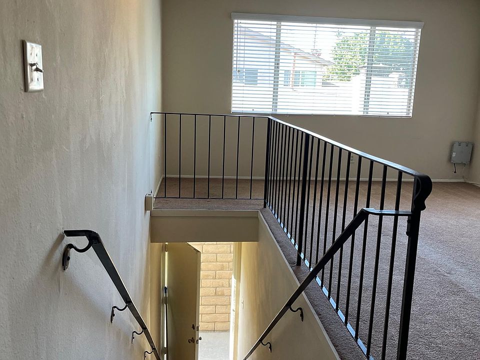 1st image of 437 Newport Ave APT 2