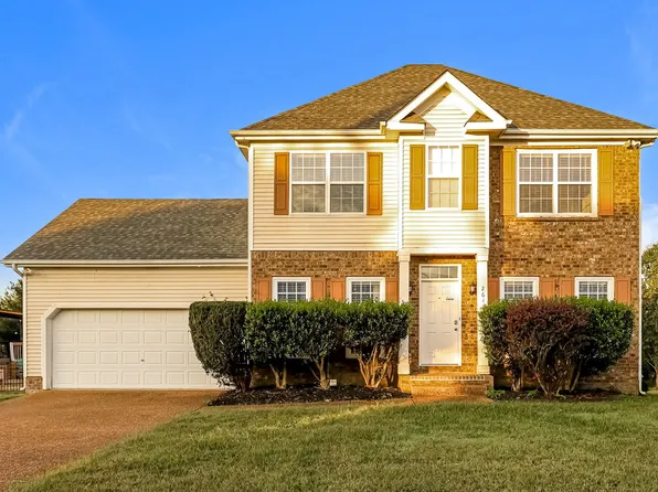 2648 Hansford Dr, Thompsons Station, TN 37179