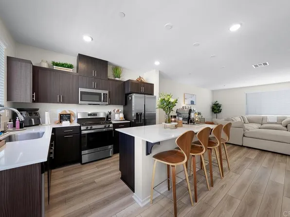 5215 Surfwalk Way #140, San Diego, CA 92154