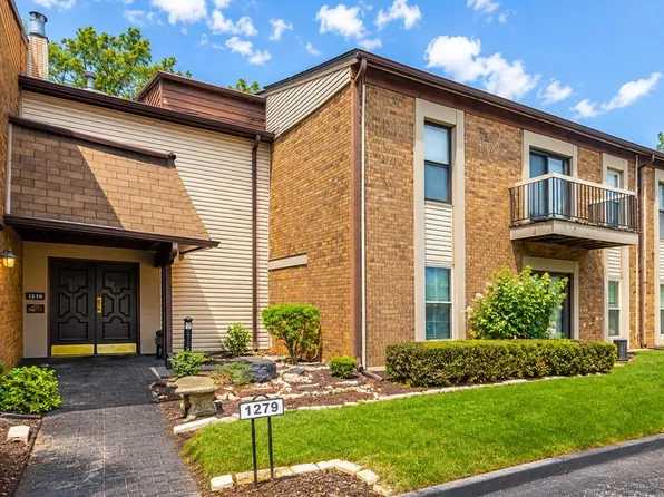 1279 Guelbreth Ln APT 301, Saint Louis, MO 63146