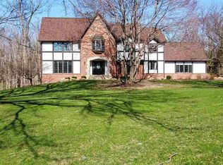 5620 Coachman Ct, Rockford, IL 61107