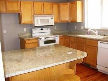 2nd image of 707 Vine Ct