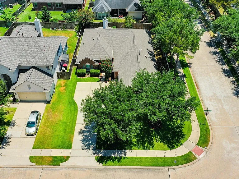 26619 Summerbend Hollow Ln — Photo 35