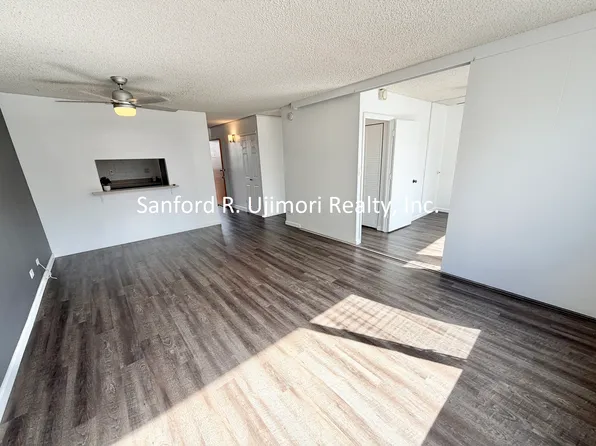 1121 Ala Napunani St APT 201, Honolulu, HI 96818
