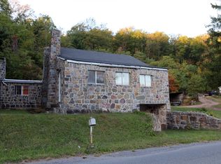 215 Owl Creek Rd, Tamaqua, PA 18252