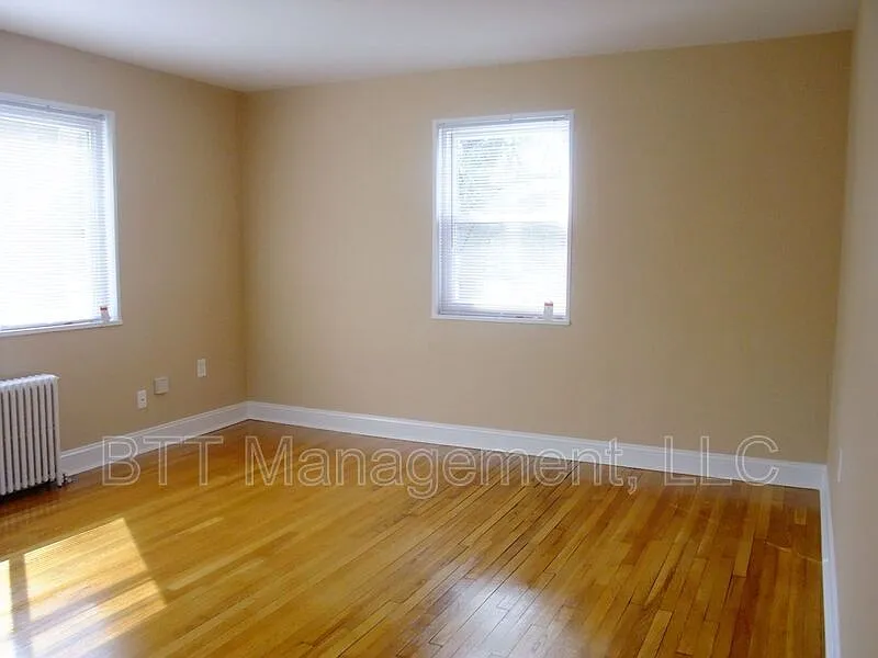 2 bed, 1.0 bath, 900 sqft, $1,475 — Photo 3