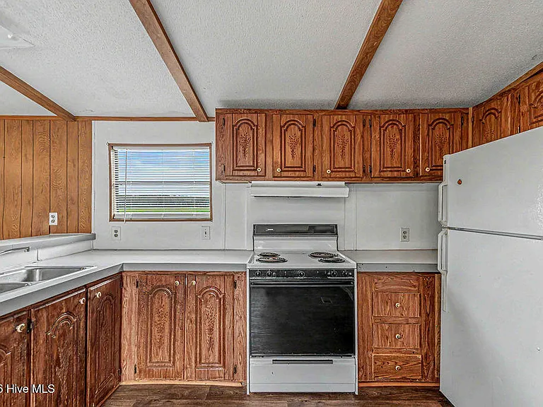 118 Jen & Jess Ln — Photo 10