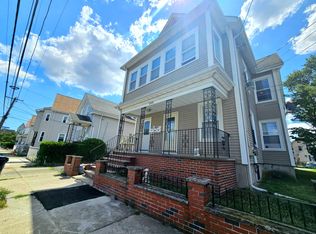 398 Charles St #2, Malden, MA 02148