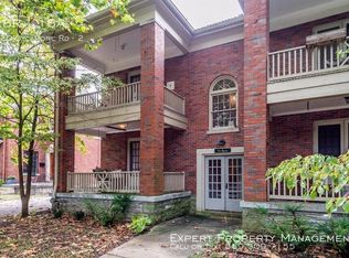 220 Sycamore Rd APT 2, Lexington, KY 40502