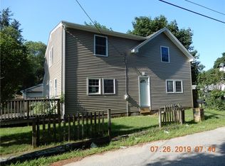 18 Stone St, Coventry, RI 02816