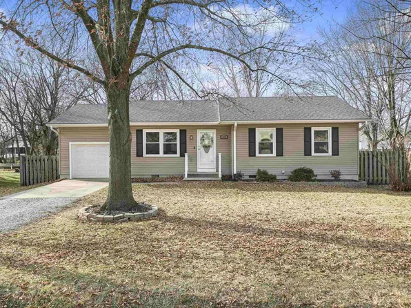 1505 S Briarcliff Dr, Clinton, MO 64735
