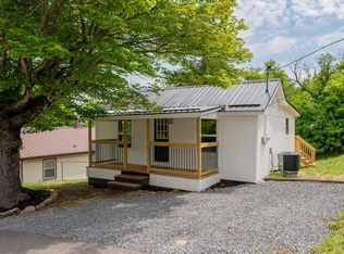 527 Patterson Ave, Pulaski, VA 24301