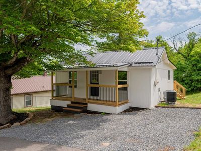 527 Patterson Ave, Pulaski, VA, 24301