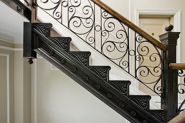 Rented by Mann Maurice A | media 29