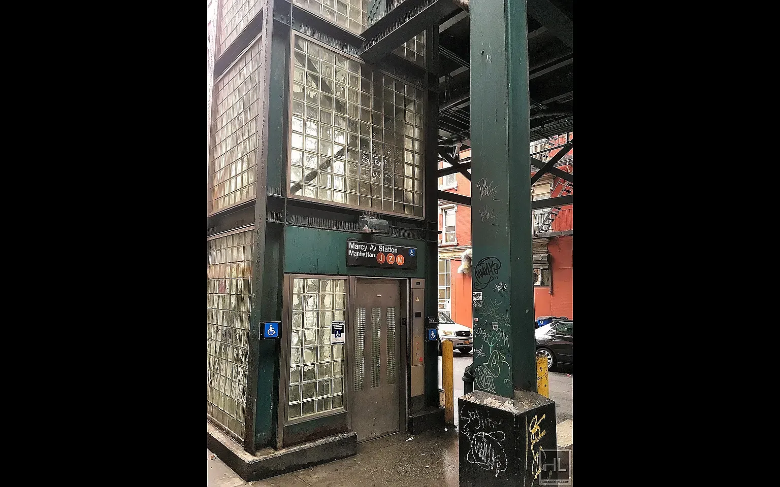 297 Broadway — Photo 2