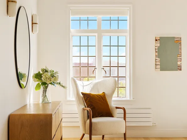 155 Noble Street image 13 of 22