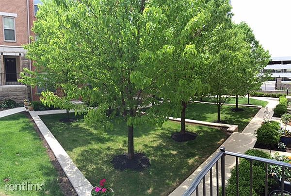 (D) Front Door Gated Courtyard View