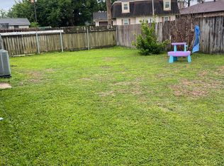 298 Cottonwood Dr, Gretna, LA 70056