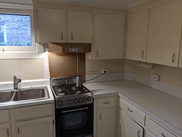 1407 Saint Paul St #B — Photo 5