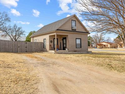 221 W 8th St, Shattuck, OK, 73858