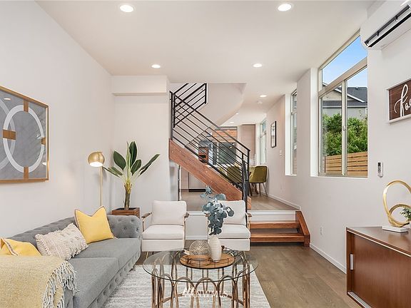 4th image of 2224 A NW 62nd Street
