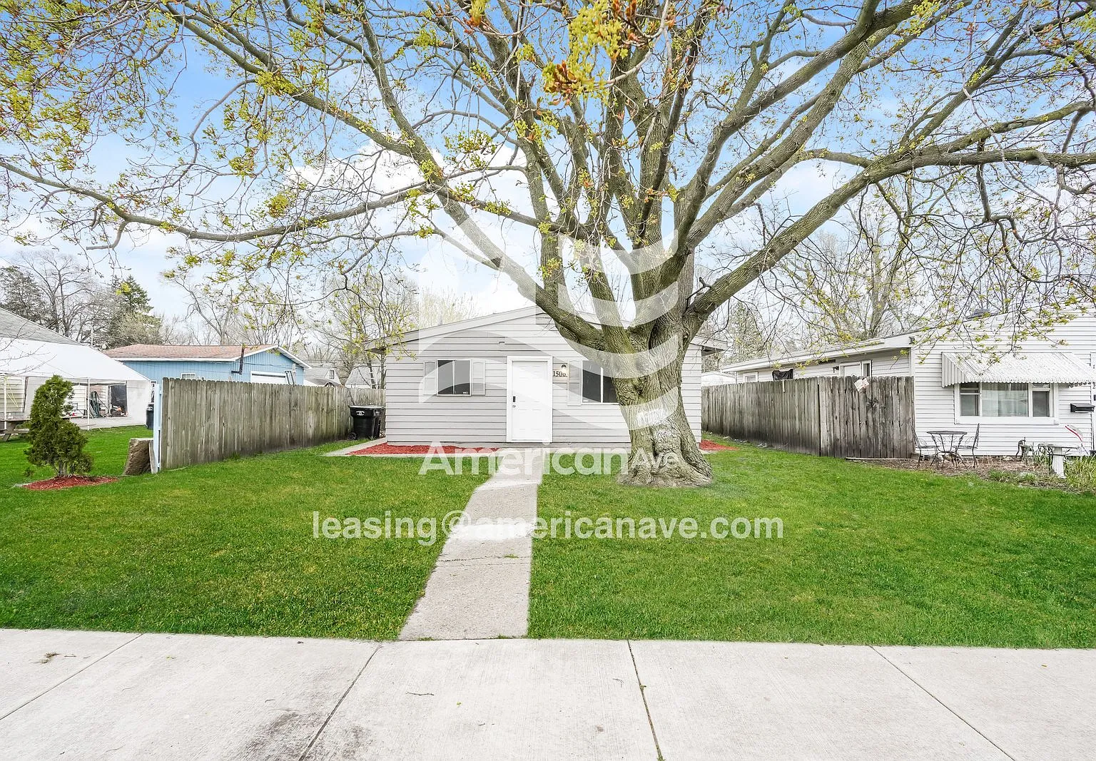 3 bed, 1.0 bath, 875 sqft, $1,110 — Photo 1