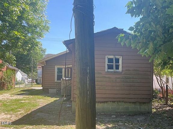 3rd image of 822 W Thomas St
