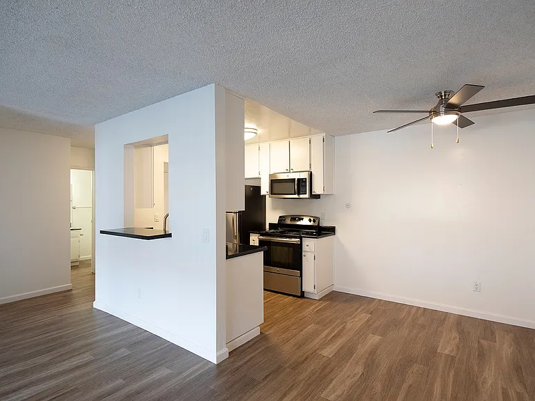 Volterra Apartments — Photo 4