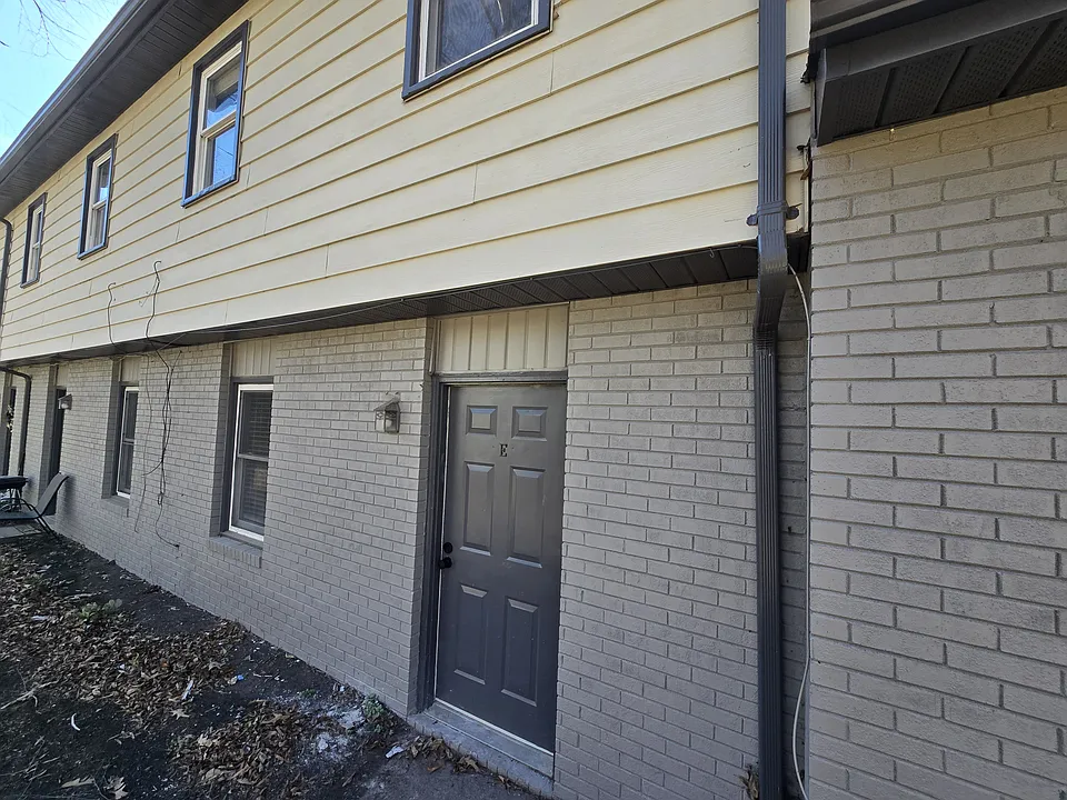 705 S Broad St #E