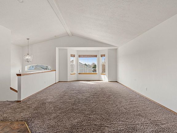 4th image of 1116 N William St