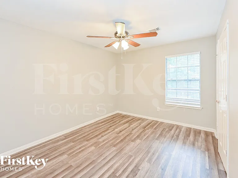 2614 Spring Bend Dr — Photo 11