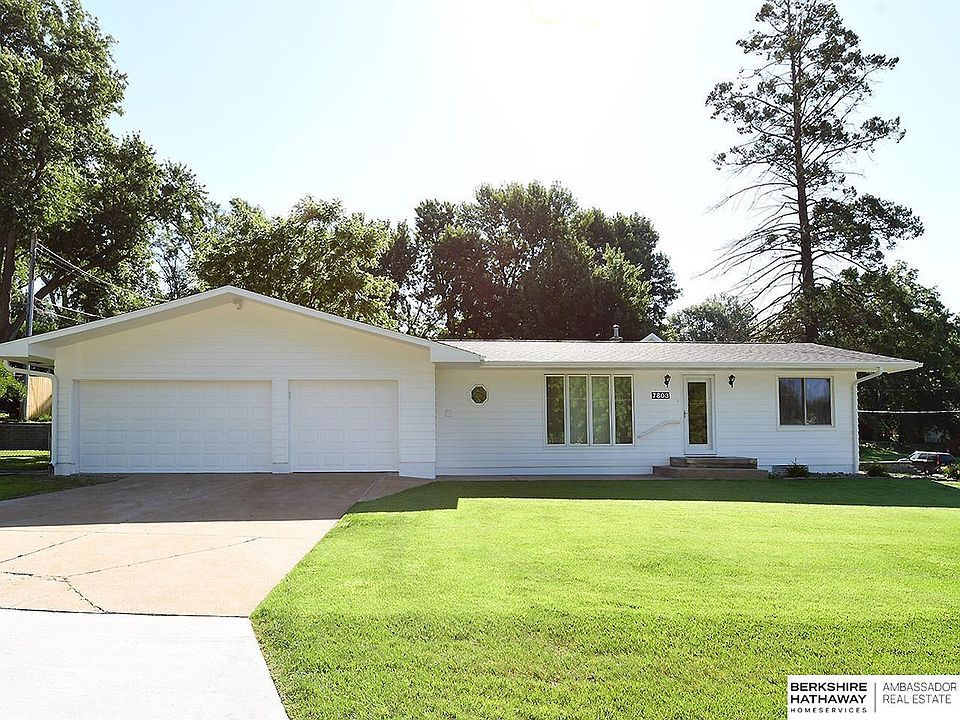 1st image of 7803 N Ridge Dr