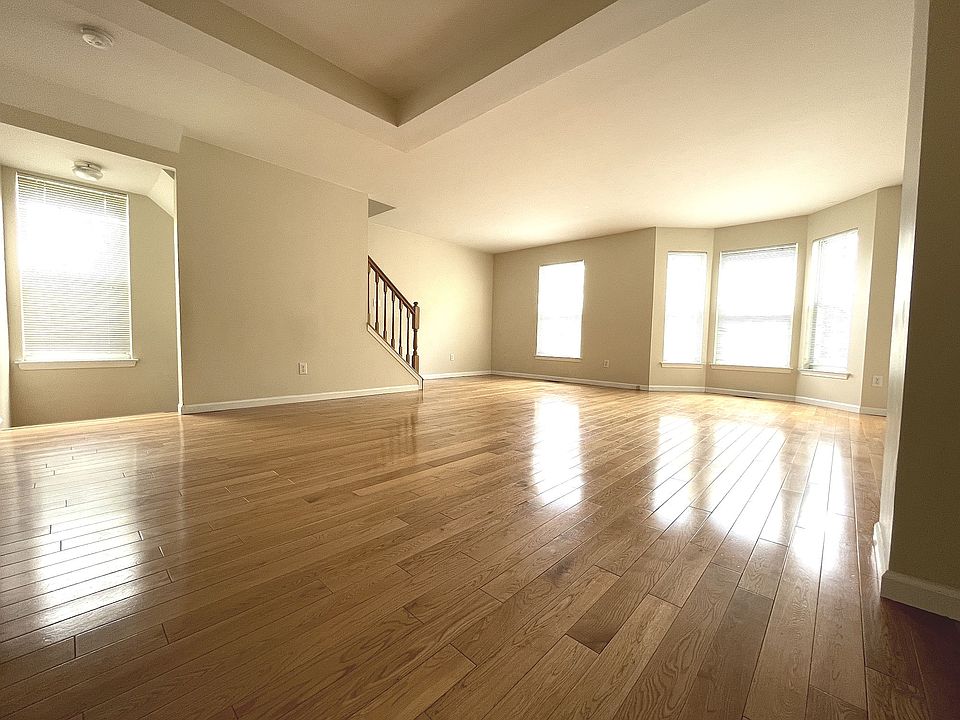 2nd floor, Living Room