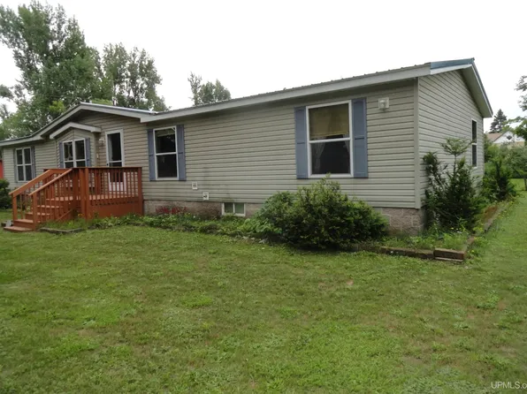 186 Ash St, Greenland, MI 49929