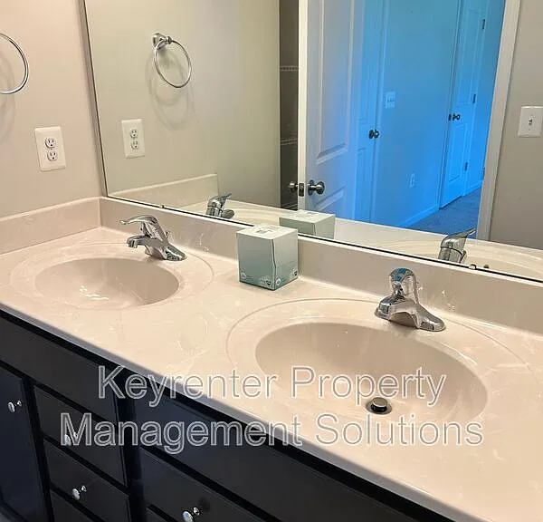 213 Willowshire Ct — Photo 24