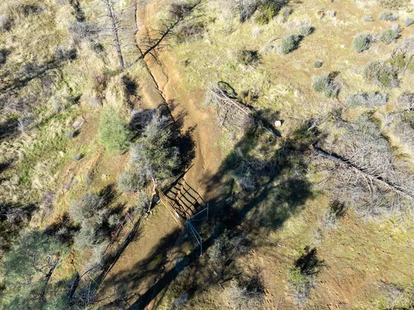 Ball Rd, Platina, CA 96076