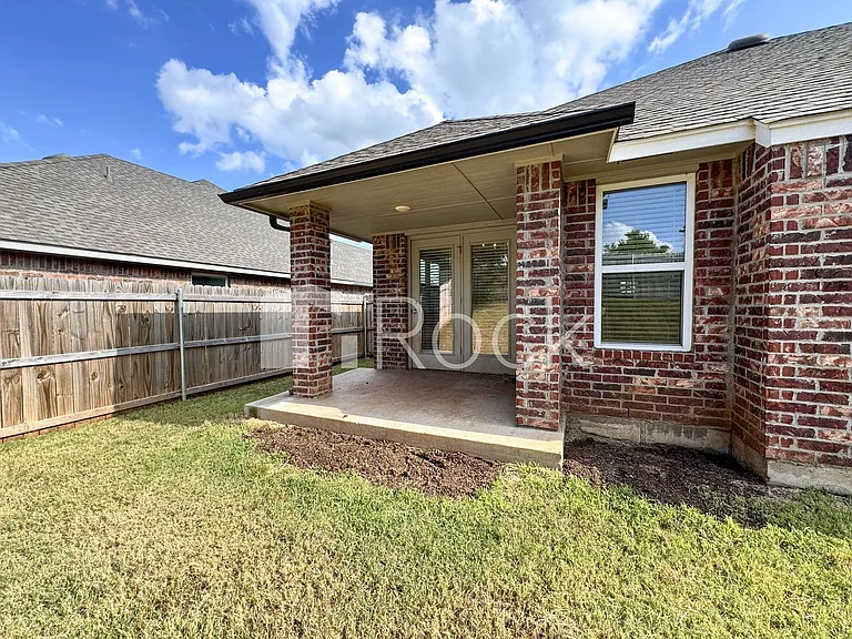 1113 Magnolia Dr — Photo 34