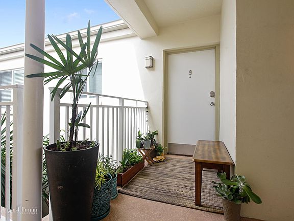 2nd image of 1320 Miami Rd APT 9