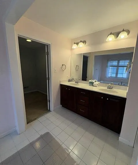 1204 Derry Ln — Photo 32