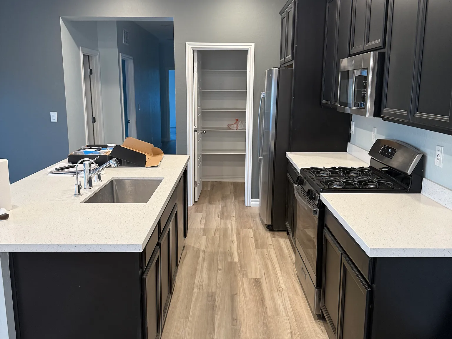 2 bed, 2.5 bath, 1447 sqft, $2,500 — Photo 4