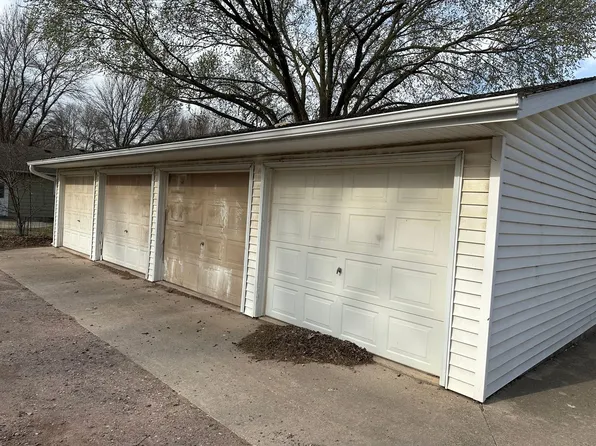 Orange City 4-Unit (Delaware, 321), 321 Delaware Ave SW APT 8, Orange City, IA 51041