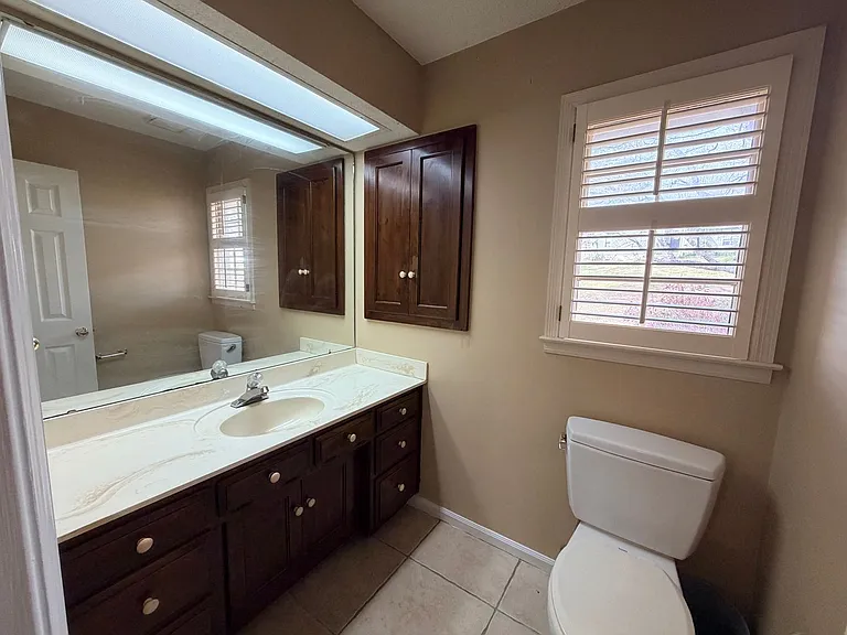 2124 Northwood Cir — Photo 35