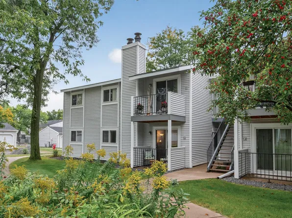 1740 Pleasant St APT H, Lauderdale, MN 55113