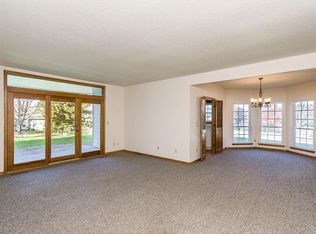 3490 Willowridge Rd UNIT B, Marion, IA 52302