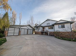 251 Arcturis Cir, Bishop, CA 93514