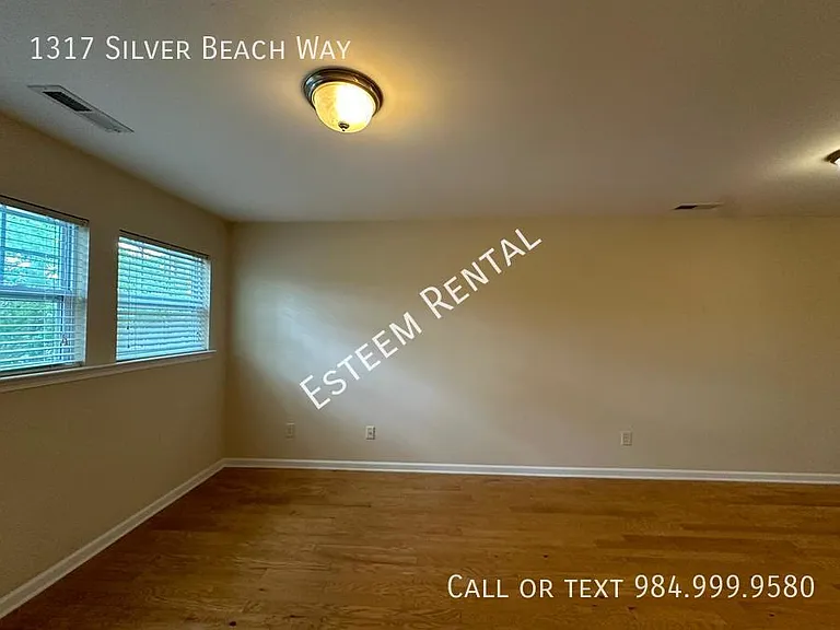 1317 Silver Beach Way — Photo 25