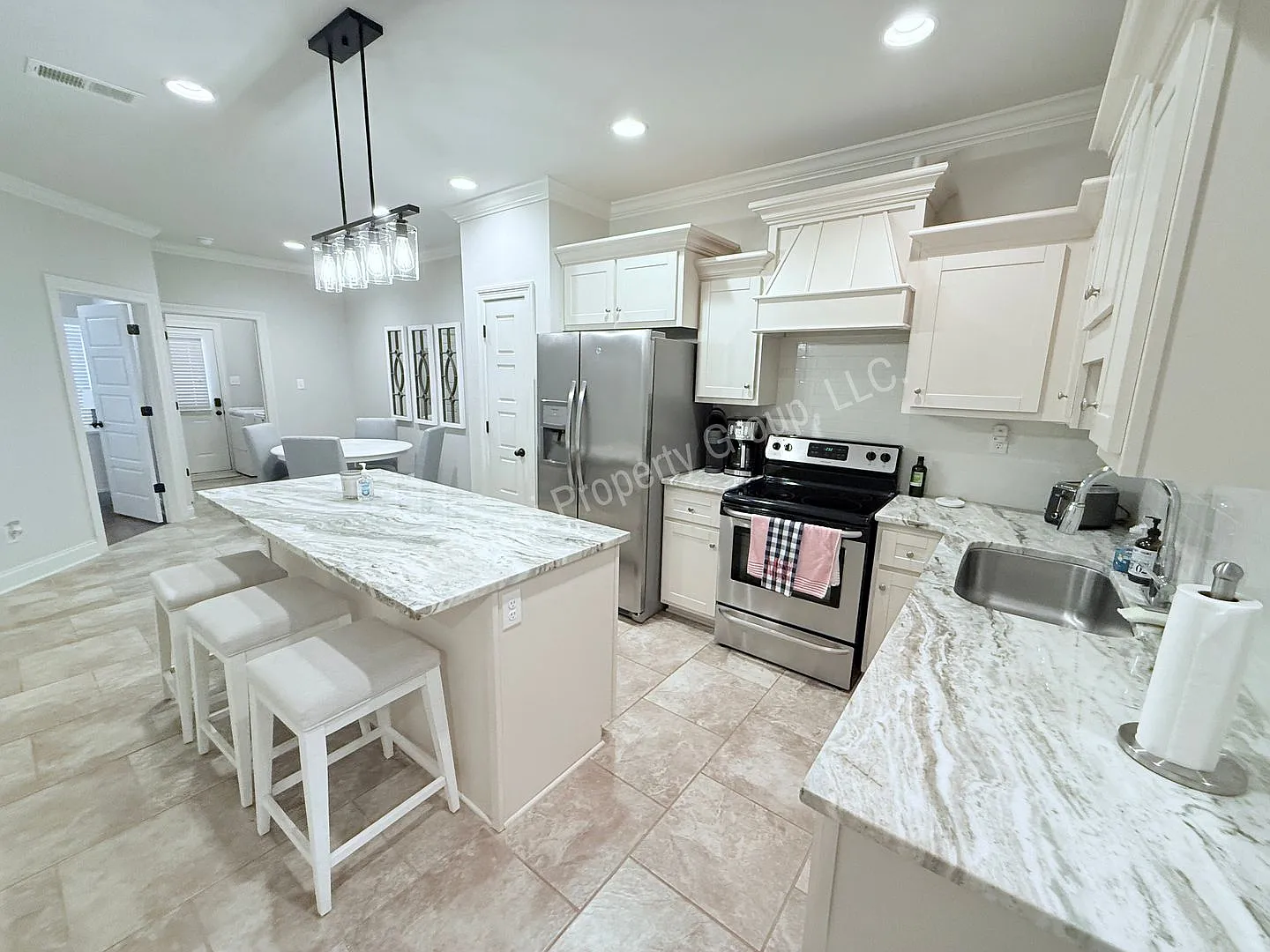 3BR/3.5BA For Rent — Photo 4