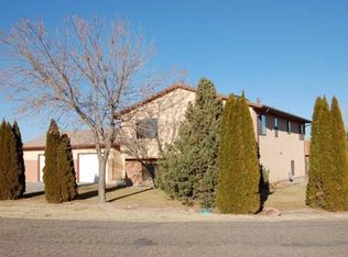 476 S Oak Creek Dr, Pueblo West, CO 81007